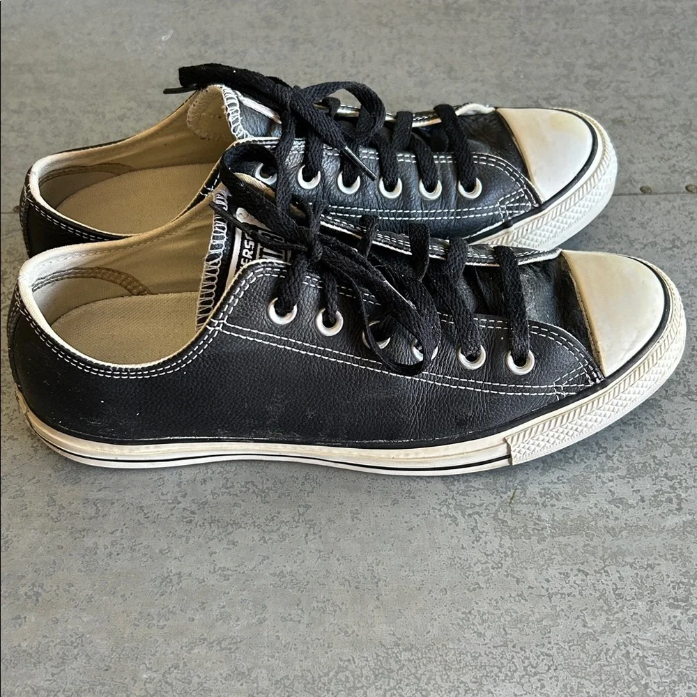 Converse Leather Chuck Taylor Low Top Sneakers